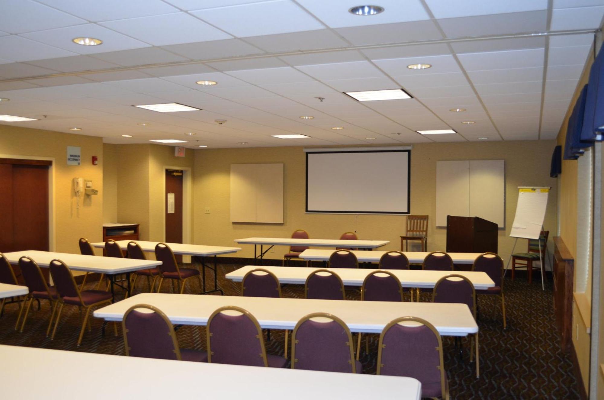 Holiday Inn Express Hotel & Suites Anniston/Oxford By Ihg Luaran gambar