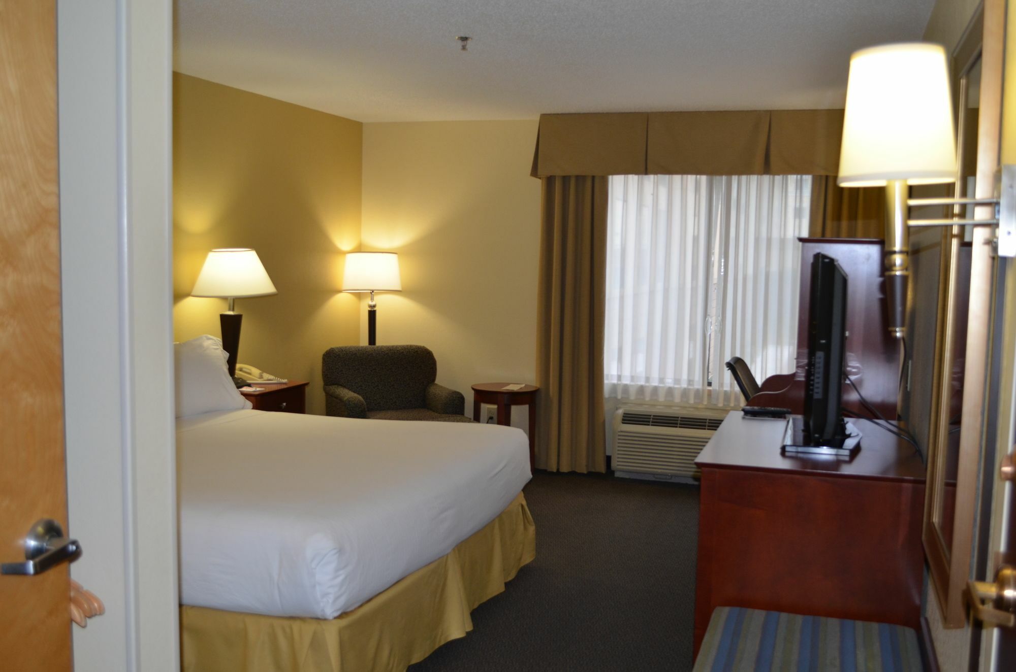 Holiday Inn Express Hotel & Suites Anniston/Oxford By Ihg Luaran gambar